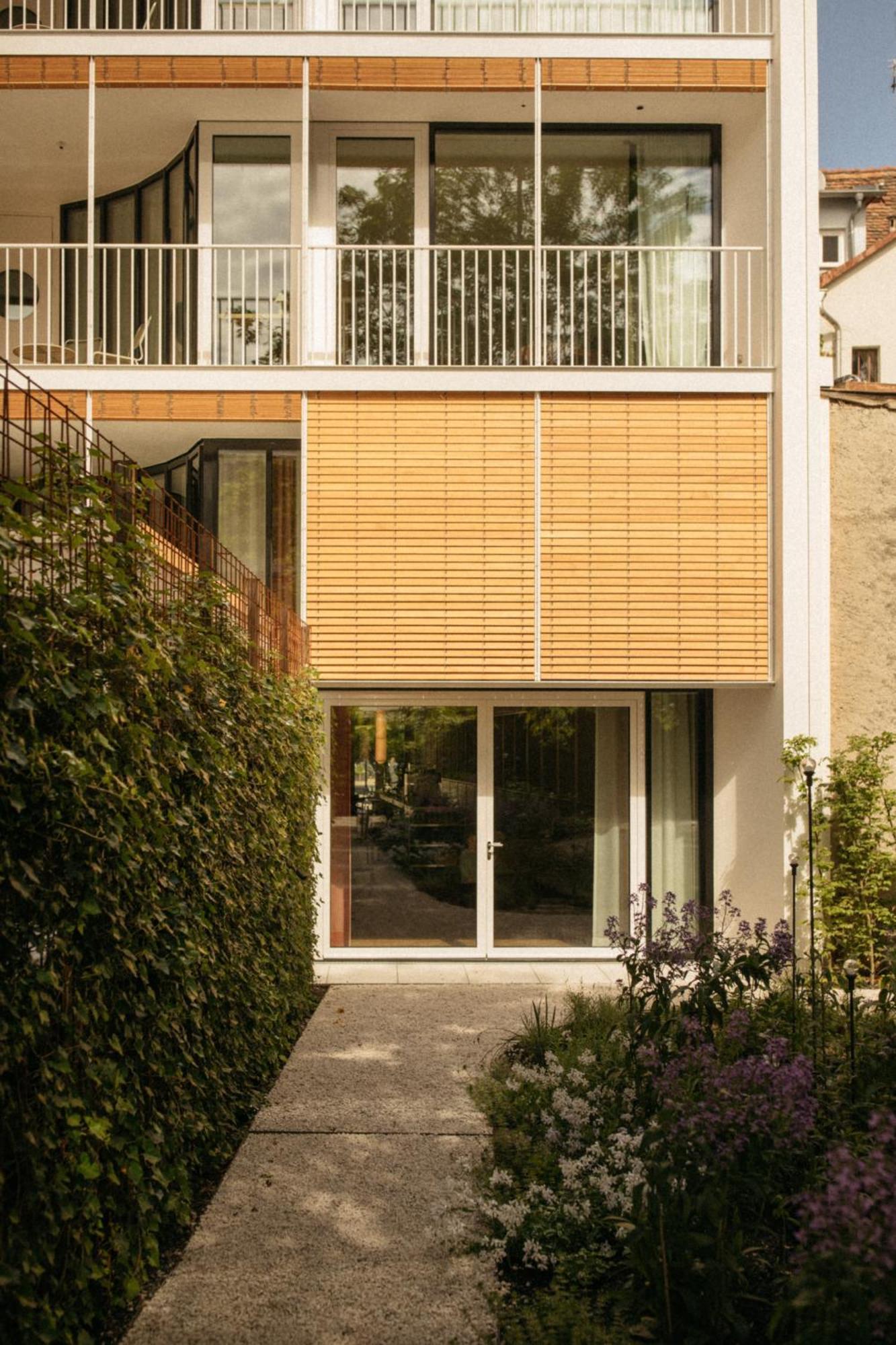 Kleiner Loewe - Stadthotel Bregenz Ngoại thất bức ảnh