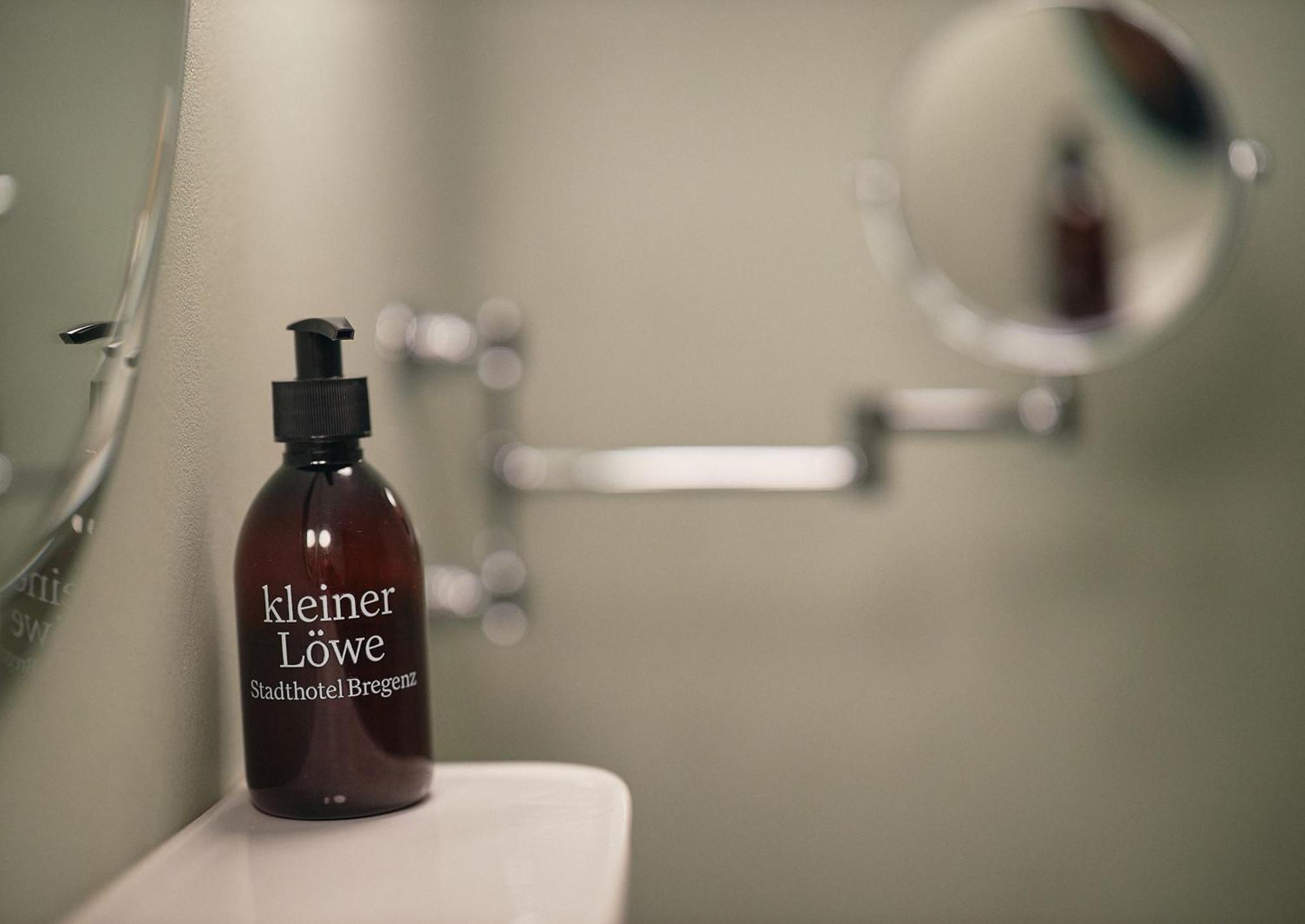 Kleiner Loewe - Stadthotel Bregenz Ngoại thất bức ảnh