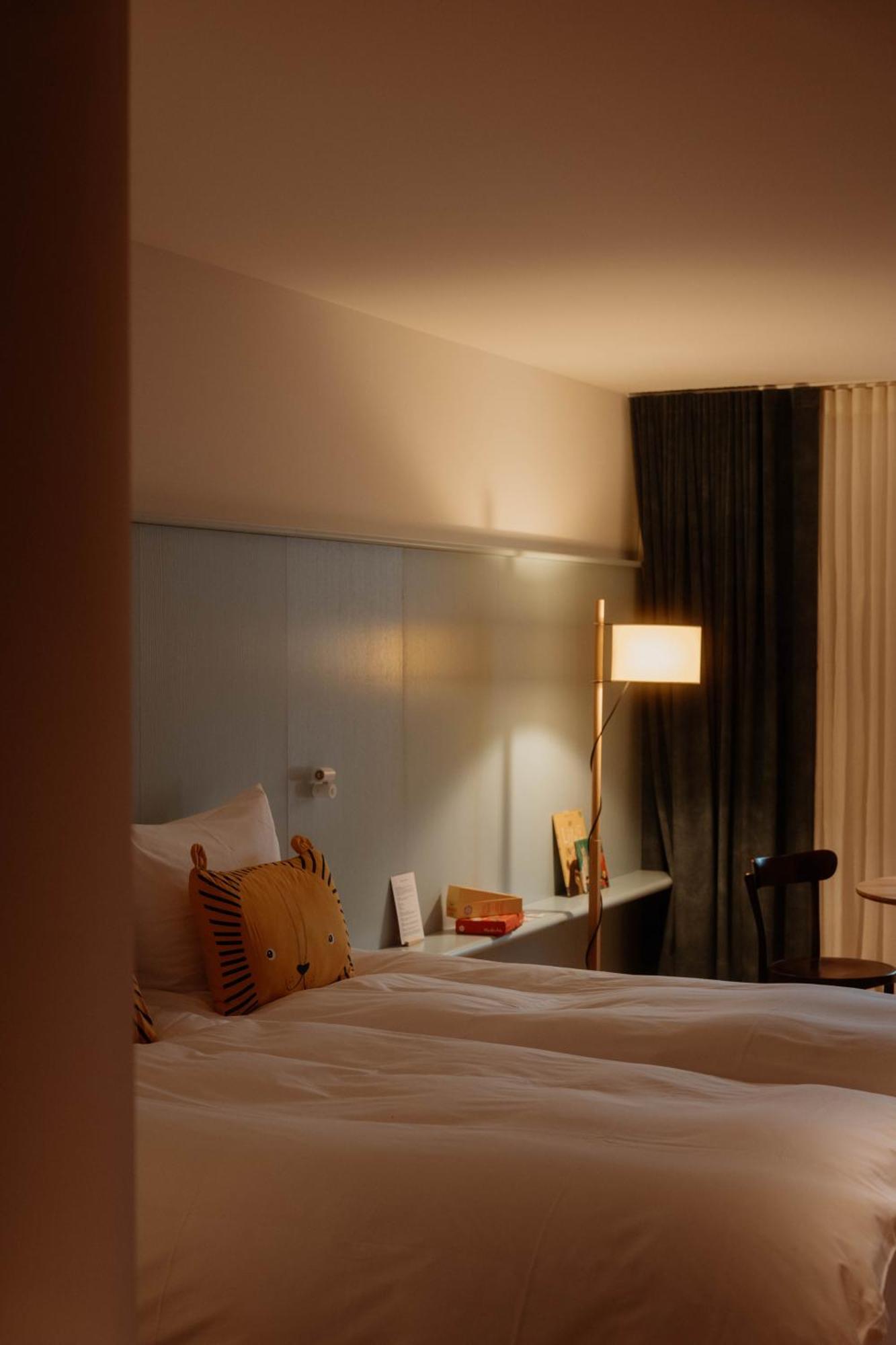 Kleiner Loewe - Stadthotel Bregenz Ngoại thất bức ảnh